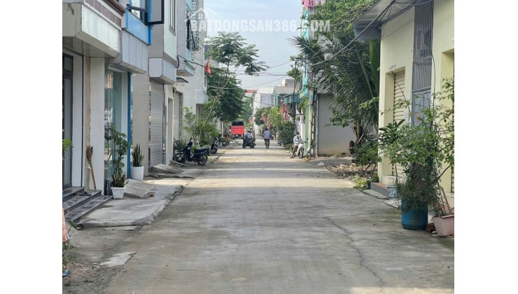  chỉ 8.xtỷ - ĐẤT ĐẤU GIÁ BÍCH HÒA - SÁT KĐT ECOPARK- VIEW VÀNH ĐAI 40977690119  Sát g